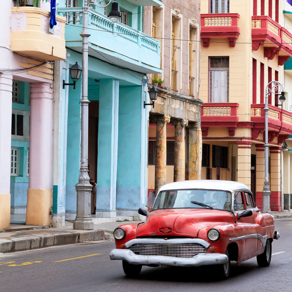 La-Havane-Cuba-voiture