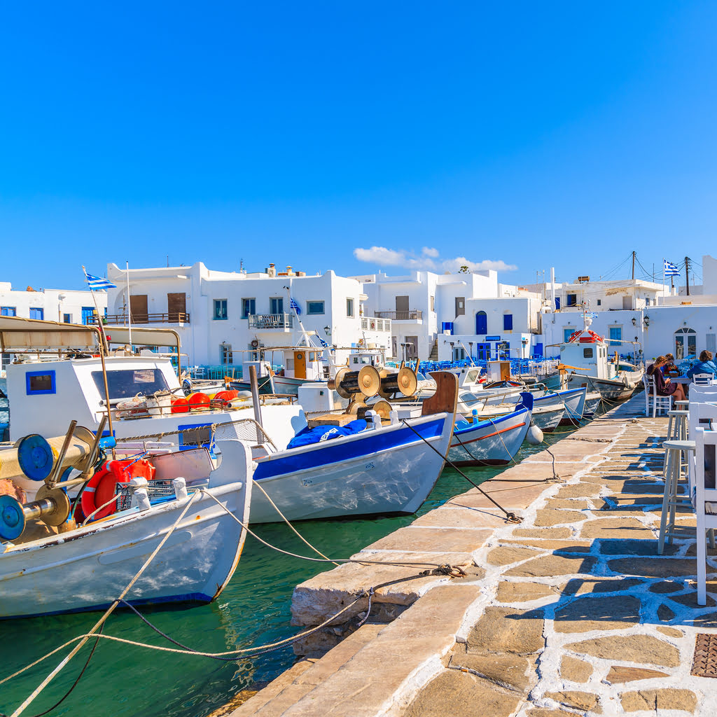 Paros-Port-de-Naoussa-Grèce